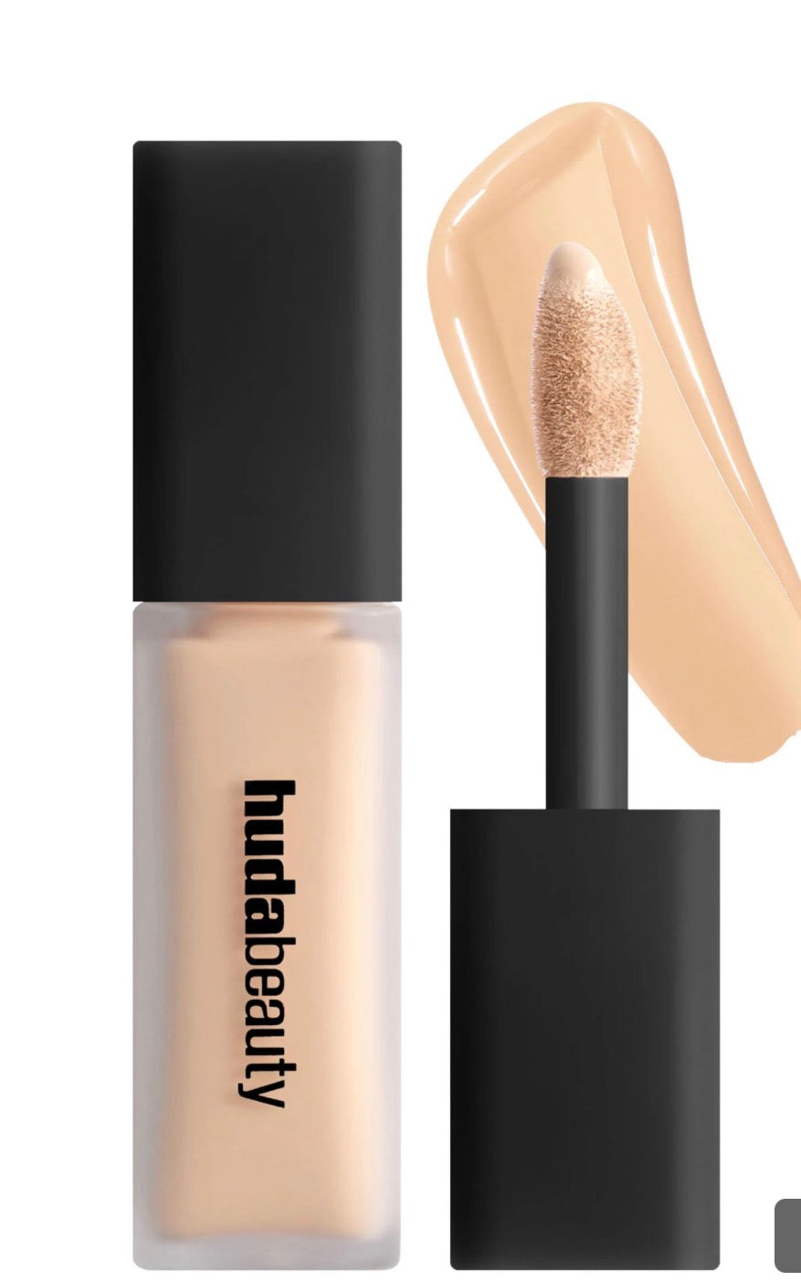 Huda beauty FauxFilter Matte Buildable Coverage Waterproof Concealer